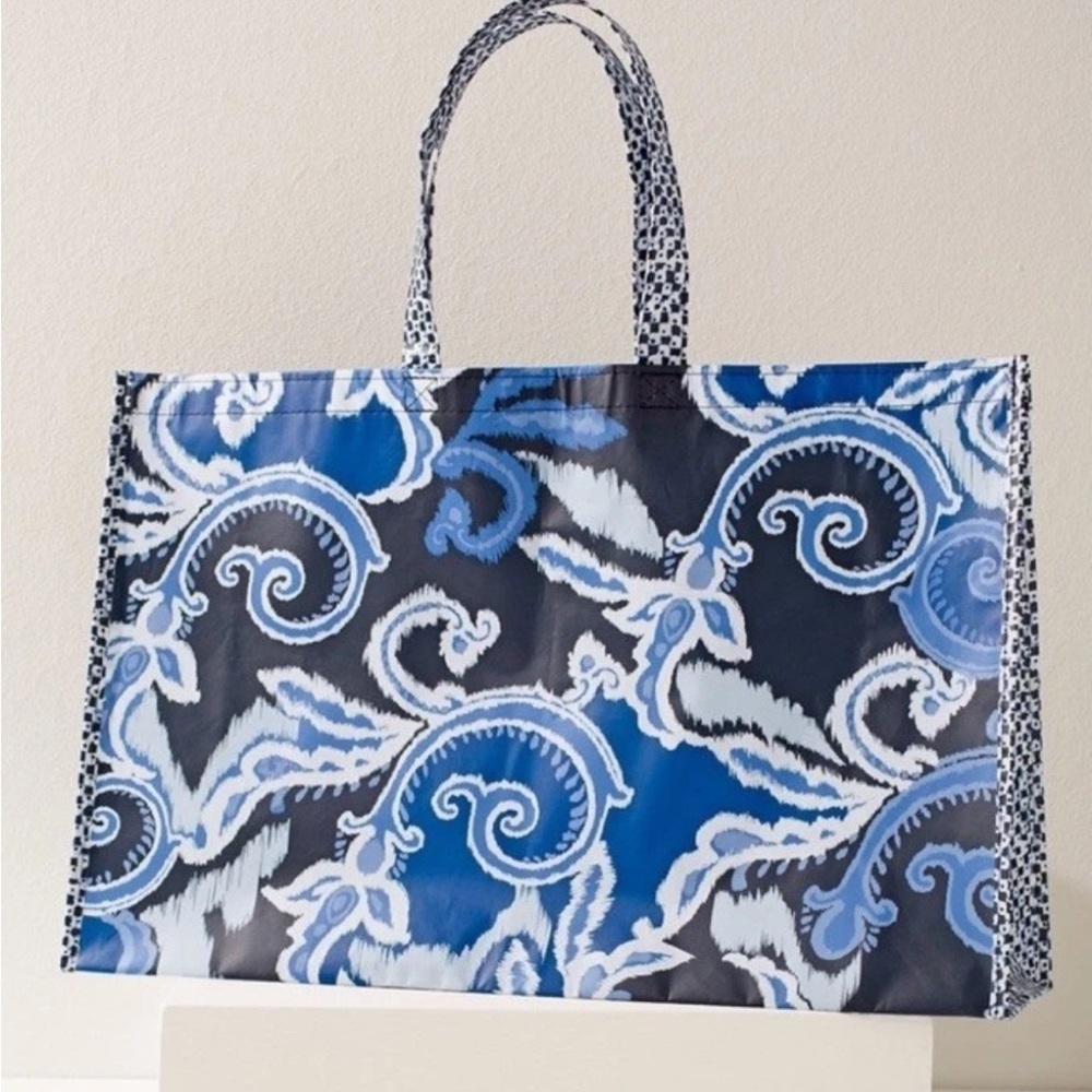 NWT Sealed CHICO’S Reusable Shopping Tote Bag Set Of 2 “BLUE” Paisley GWP